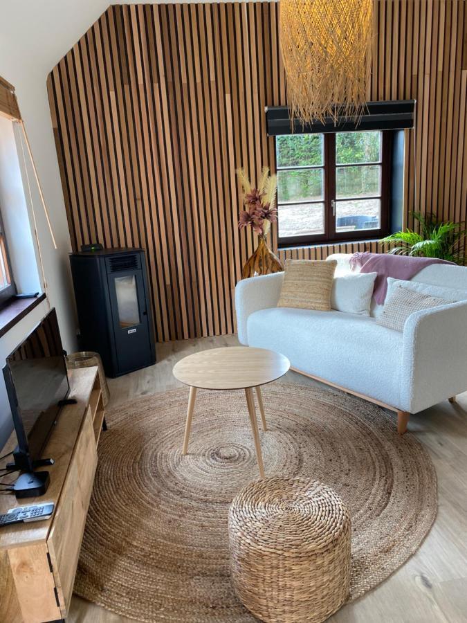 Le Logis Des Chenes, Superbe Bungalow Dans Quartier Residentiel Proche De Namur Wépion Екстериор снимка
