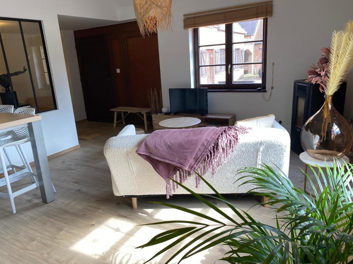Le Logis Des Chenes, Superbe Bungalow Dans Quartier Residentiel Proche De Namur Wépion Екстериор снимка